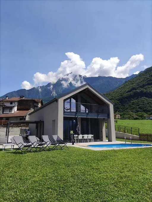 Villa Tivano, Vista Mozzafiato Colico