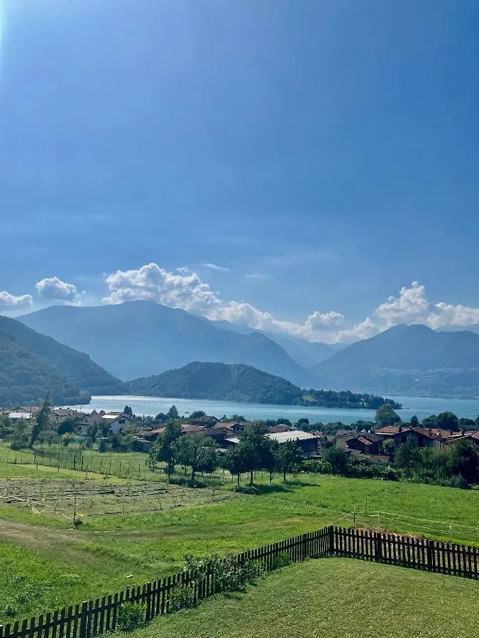 Villa Tivano, Vista Mozzafiato Colico 0*,  Italia
