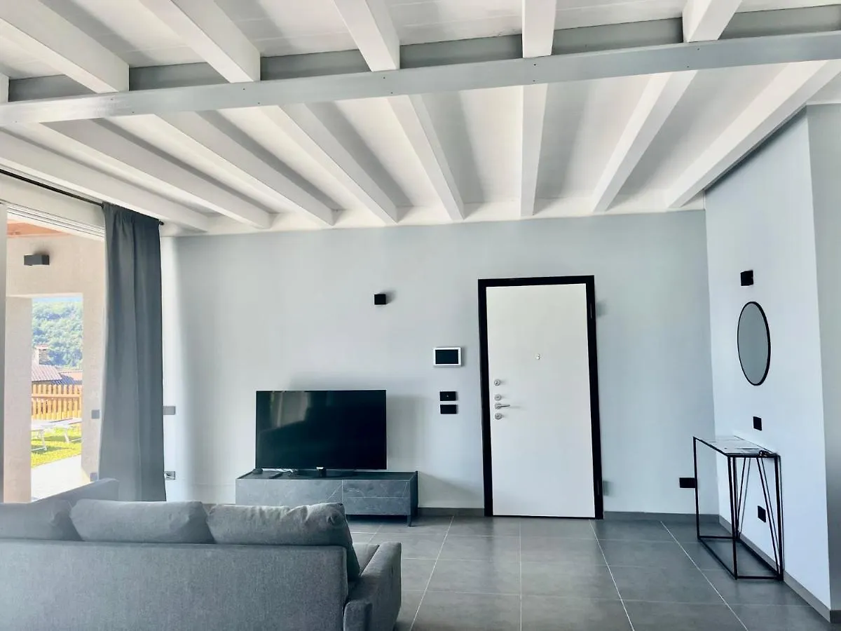 Villa Tivano, Vista Mozzafiato Colico