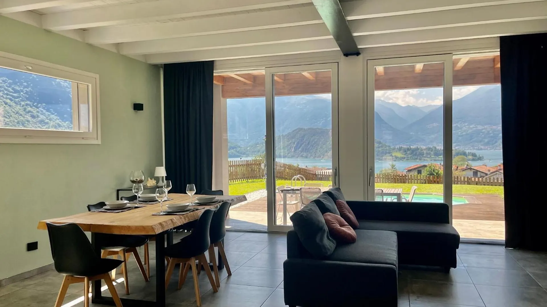 Villa Tivano, Vista Mozzafiato Colico
