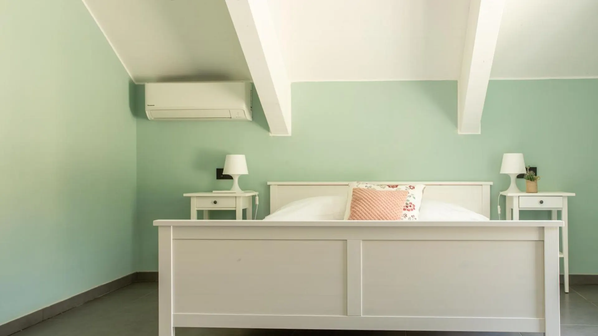 Villa Tivano, Vista Mozzafiato Colico Italia
