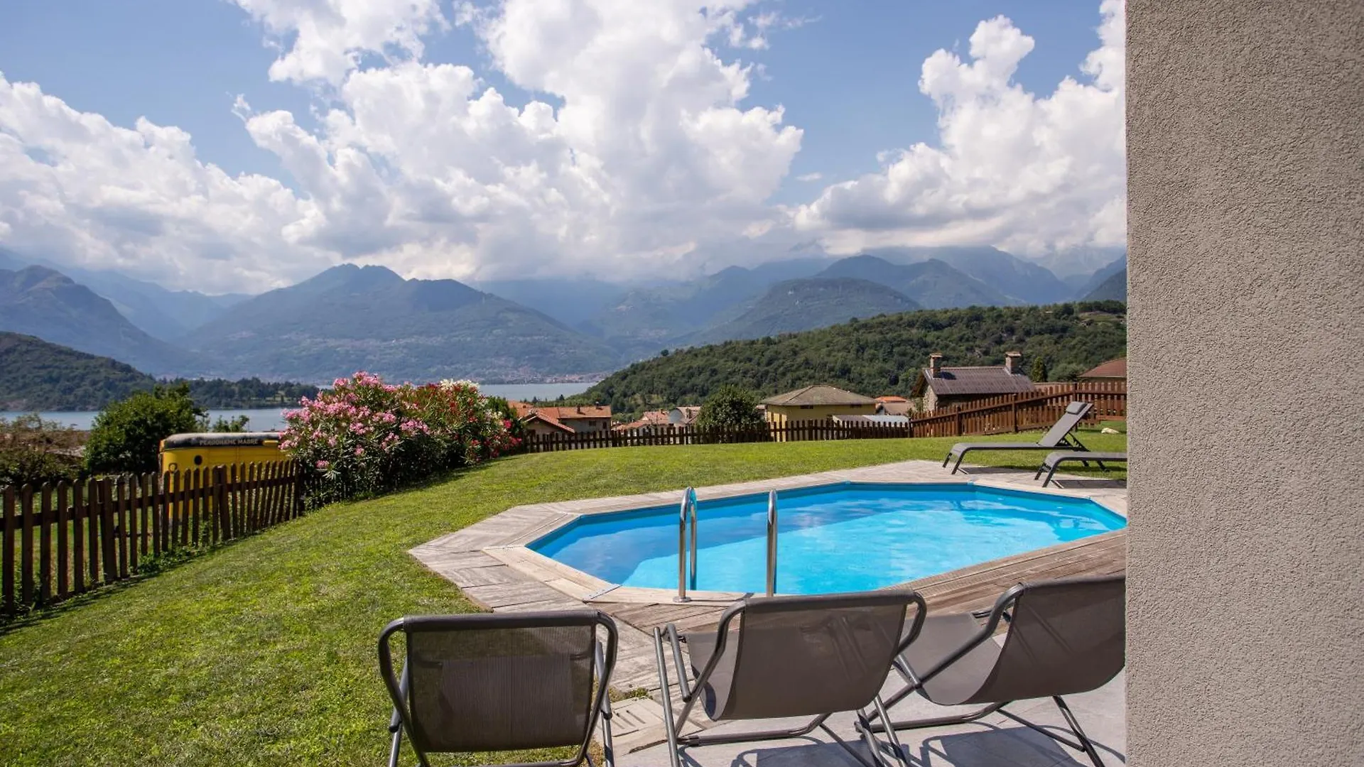Villa Tivano, Vista Mozzafiato Colico