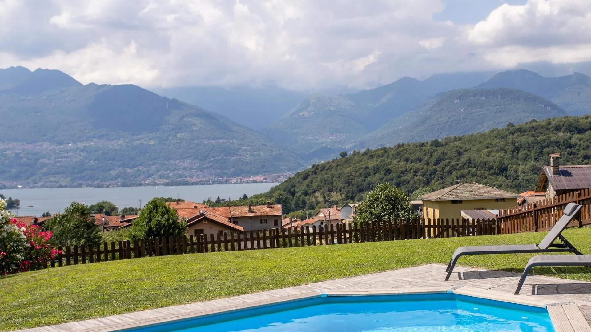 Villa Tivano, Vista Mozzafiato Colico