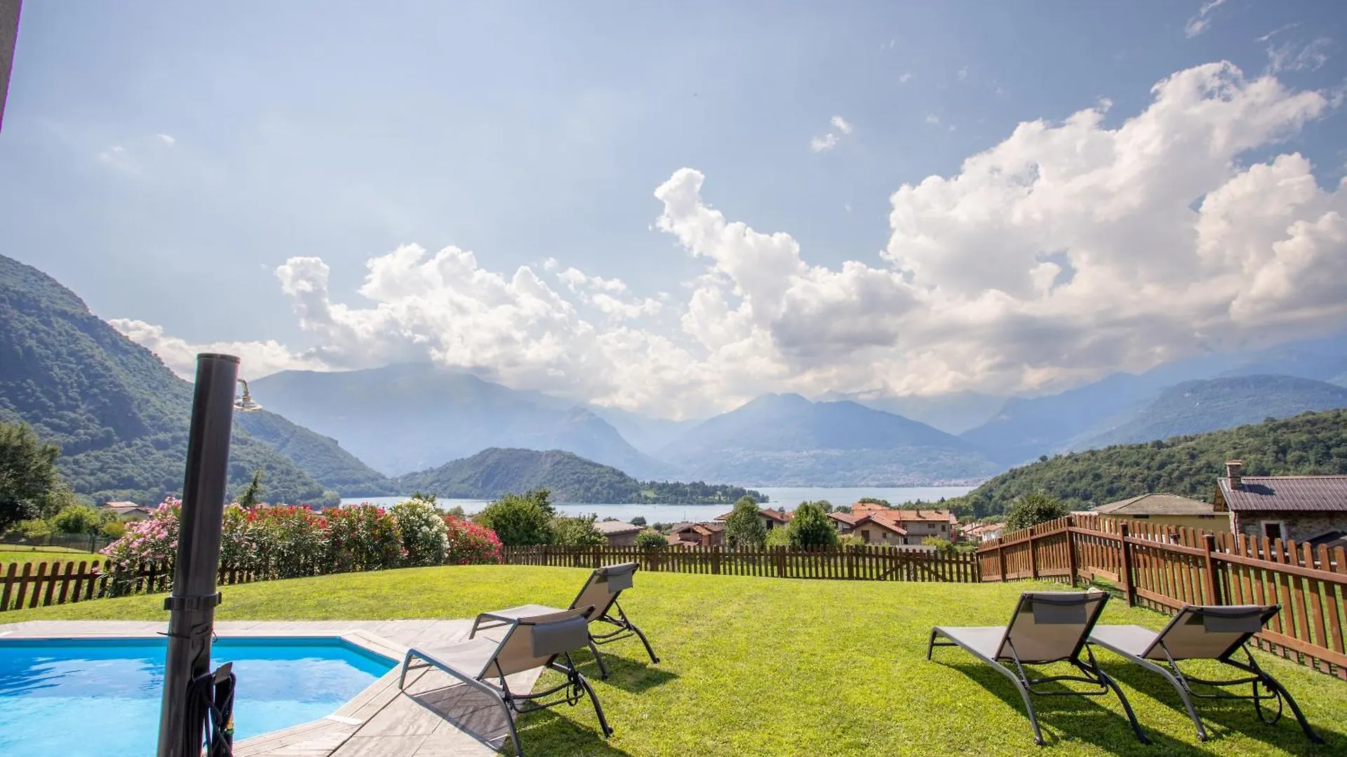Villa Tivano, Vista Mozzafiato Colico